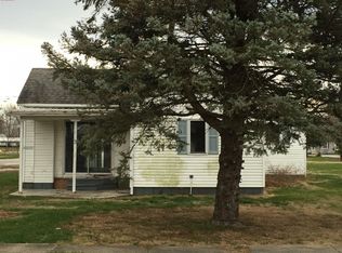 410 South St, Morrisonville, IL 62546