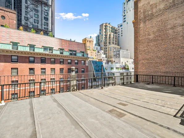 140 West 58th Street image 12 of 12