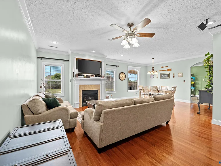 25850 Iron Gate Dr — Photo 7