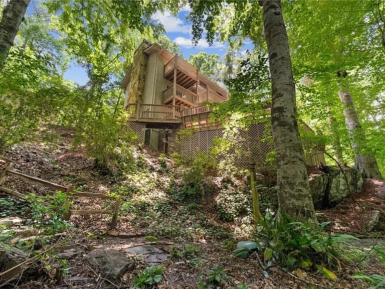 570 Idlewood Dr NW — Photo 46