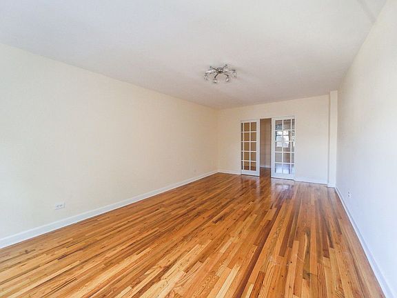 5th image of 540 Ocean Pkwy APT 3M