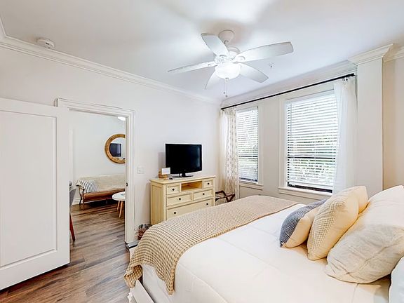 5th image of 235 Sunrise Ave #3017