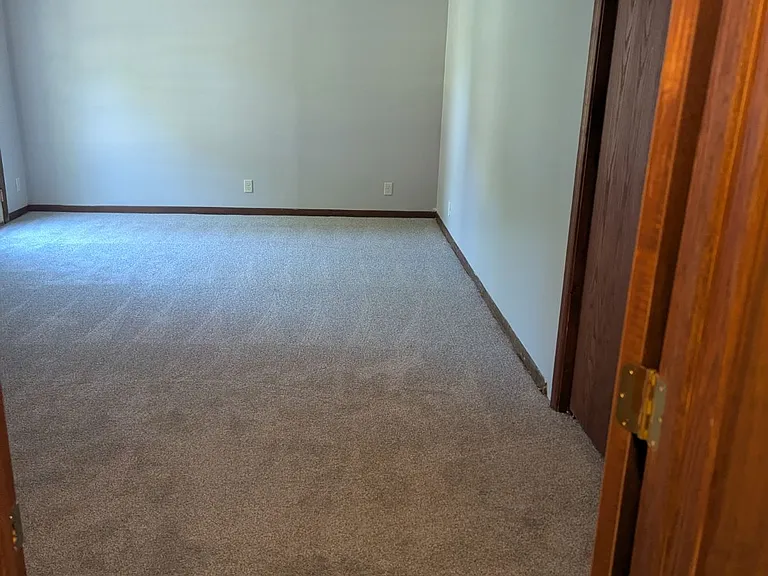 3720 Clover Cir — Photo 6