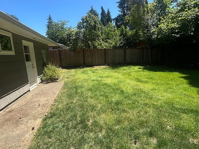980 Sherwood Pl — Photo 24