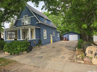 118 9th St NE, Weyburn, SK S4H1E7