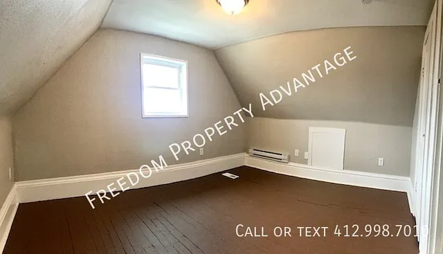 111 Kenova St #2 — Photo 8