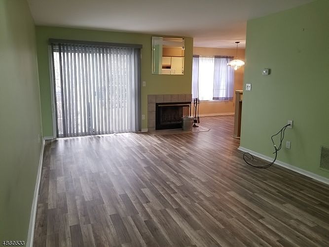 1st image of 30 Willow Cir #602