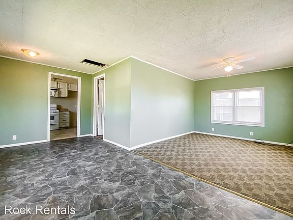 4th image of 629 E Avenue C