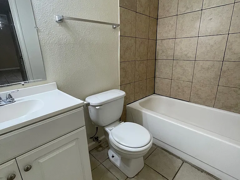 761 Hammond Manor Dr — Photo 8
