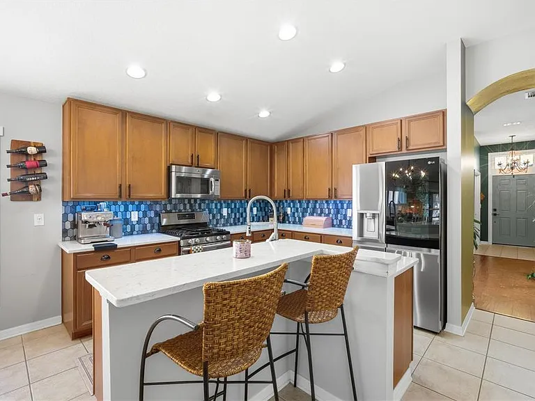 6808 Cambridge Park Dr — Photo 4