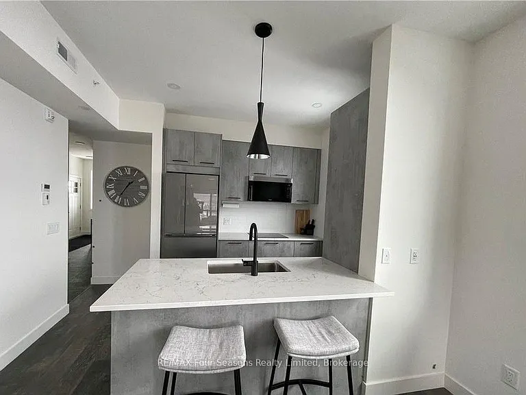 20 Beckwith Ln #407 — Photo 8