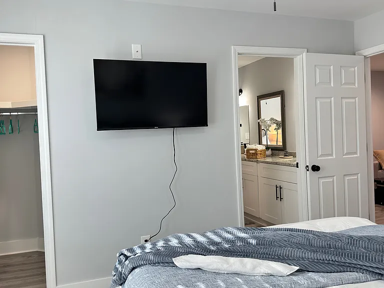 2393 Highpoint Rd — Photo 53