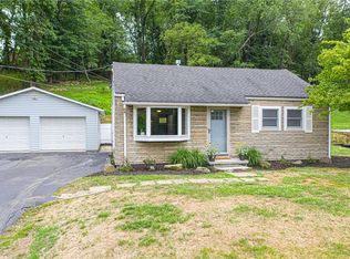 3825 Arizona Dr, Allison Park, PA