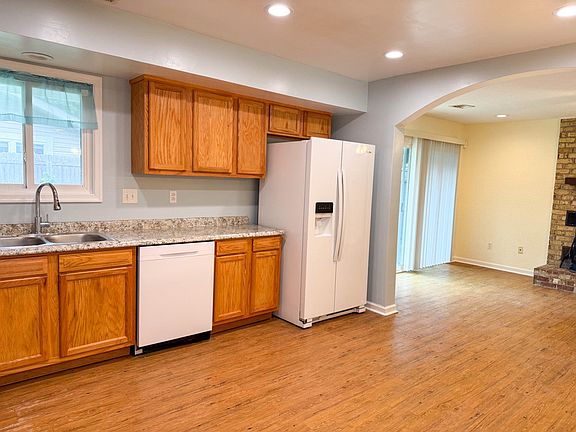4th image of 4068 Barkleaf Dr