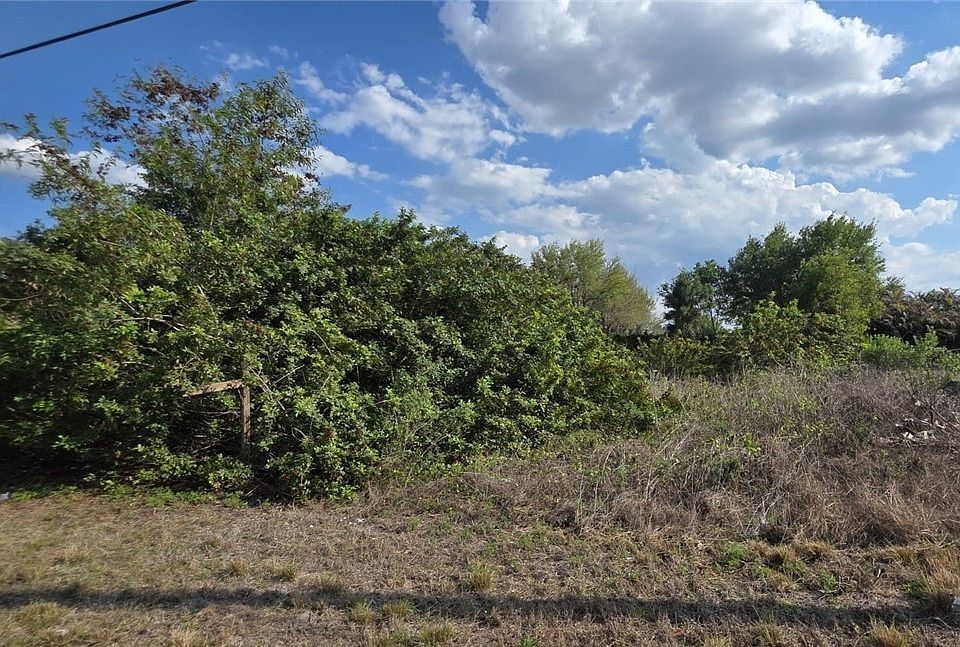 1st image of 3305 23rd St SW