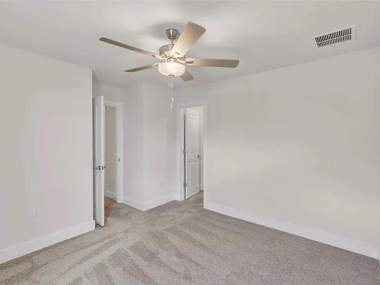 15607 Ellinger Dr — Photo 23