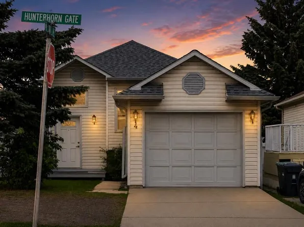4 S Hunterhorn Gate NE, Calgary, AB T2K 6H3