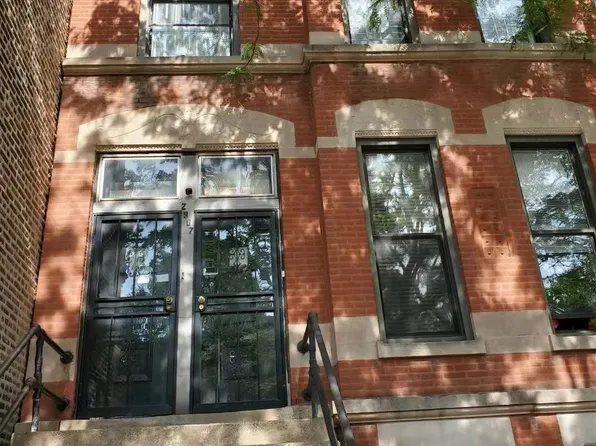 2907 S Wallace St APT 2F, Chicago, IL 60616