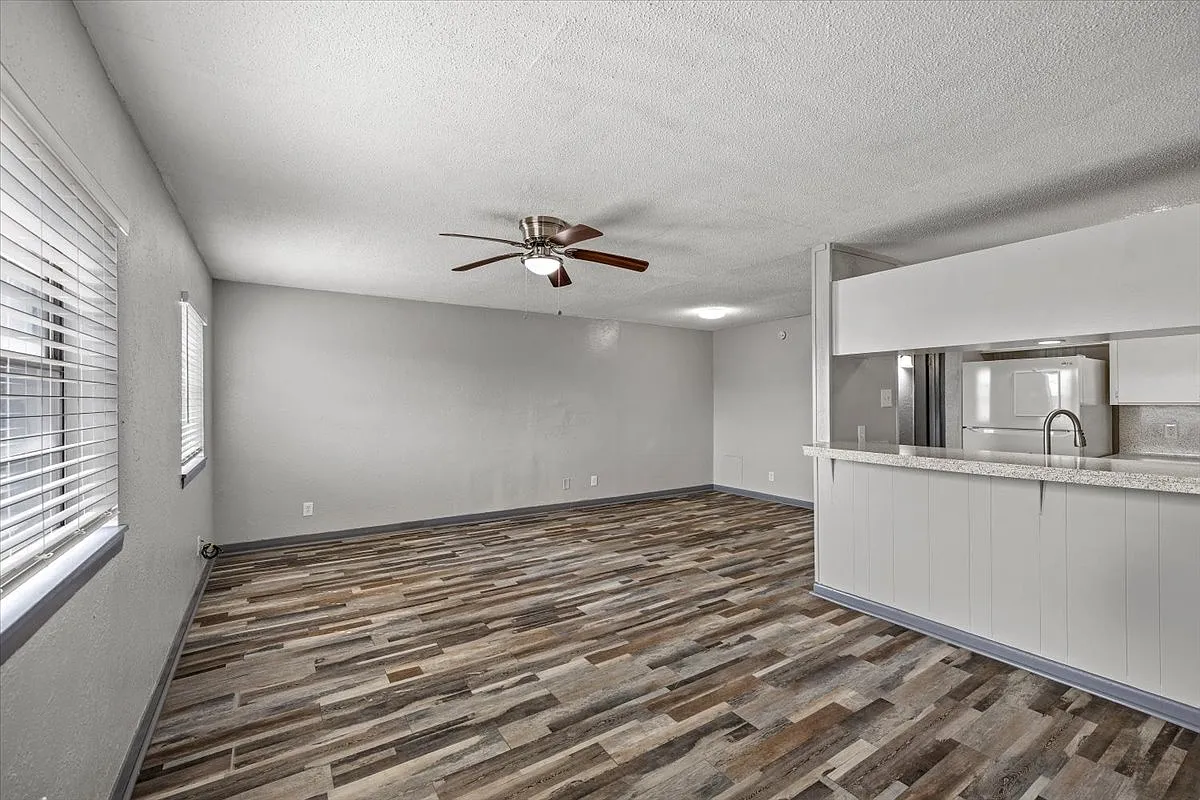 320 Market Street - 1 — Photo 1