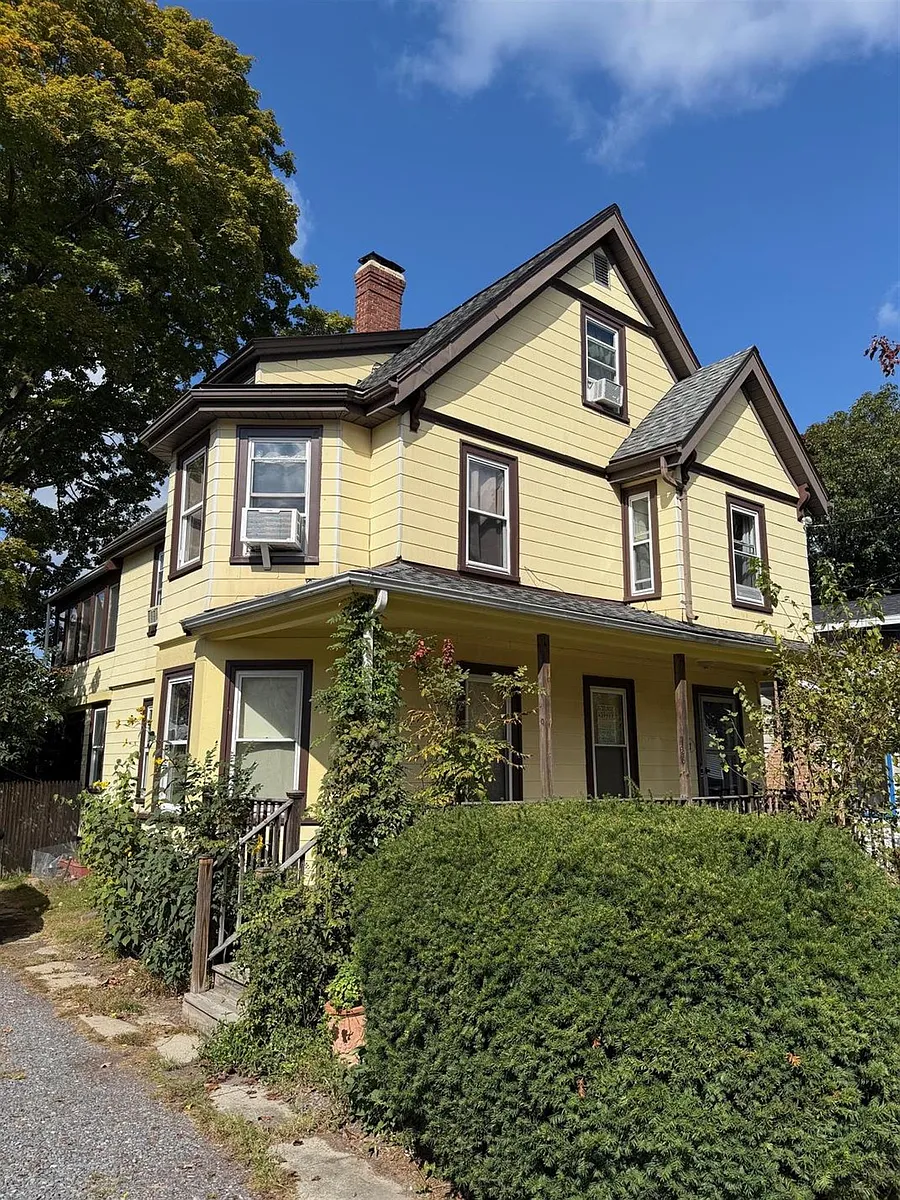 Building Photo - 24 Hillsdale Rd