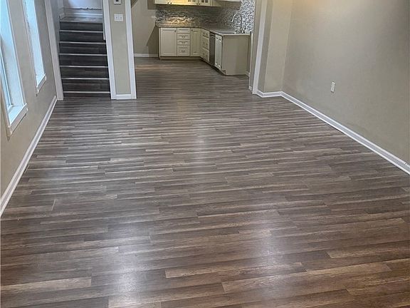 5th image of 1604 Newman Ave