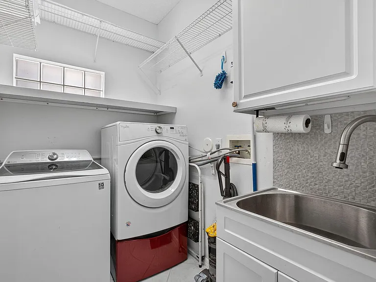 3738 Old Lighthouse Cir #SEASON RENTAL — Photo 32