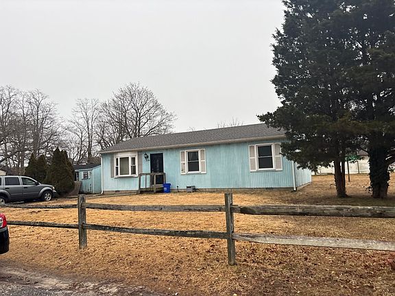 2nd image of 834 Florence Ave