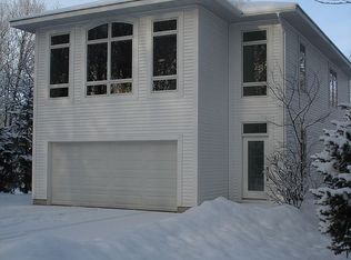 17575 Mary Ln, Spring Lake, MI 49456