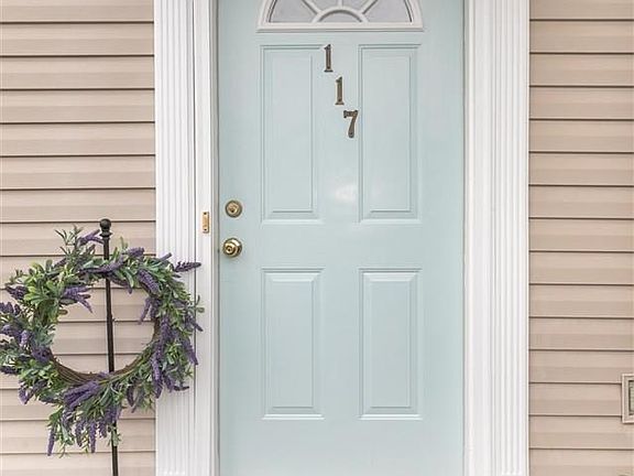 3rd image of 117 Waterford Park Dr