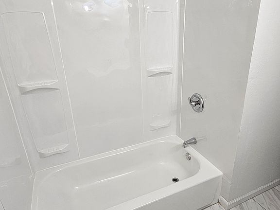 3rd image of 7411 W Kiehnau Ave
