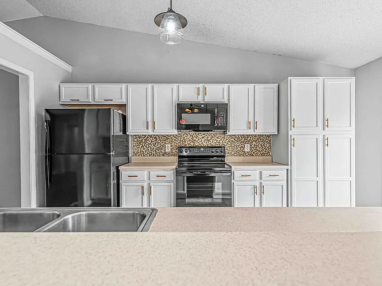 118 Magnolia Ln — Photo 11