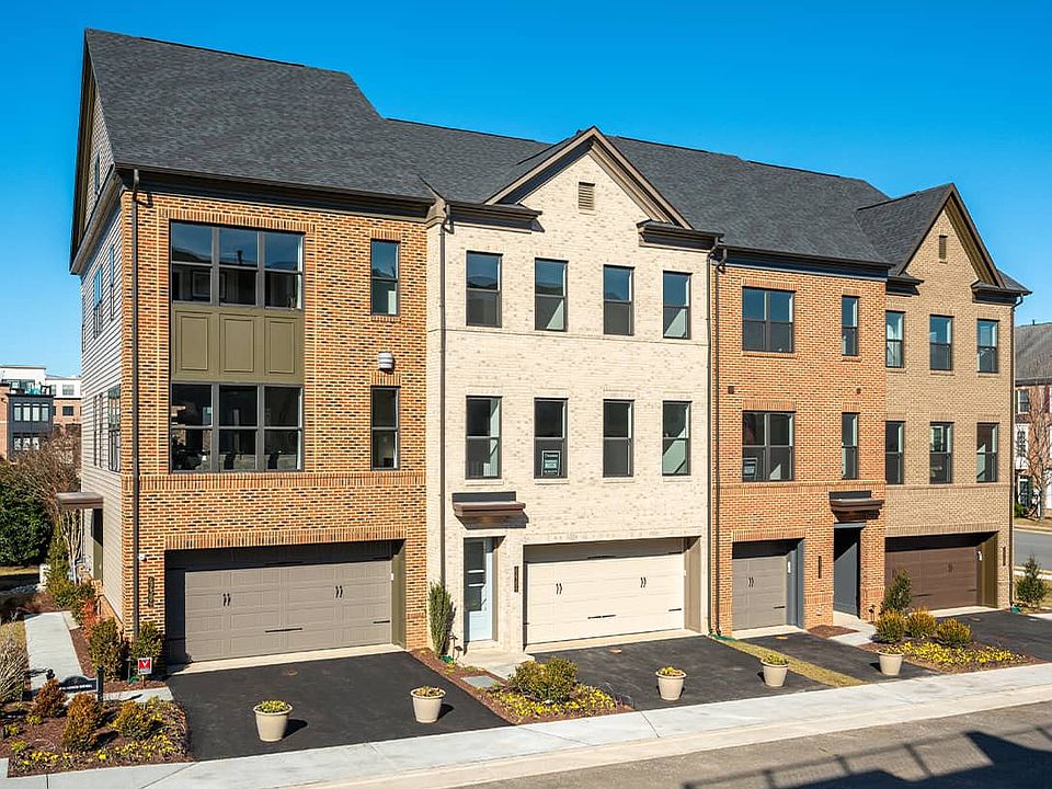 Lenox Exterior
