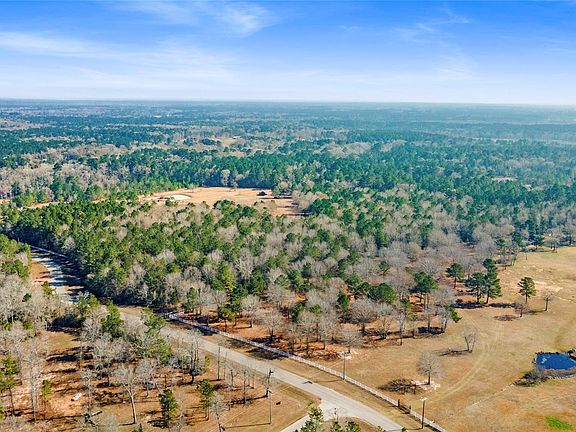 4th image of 4410 N Duck Creek Rd