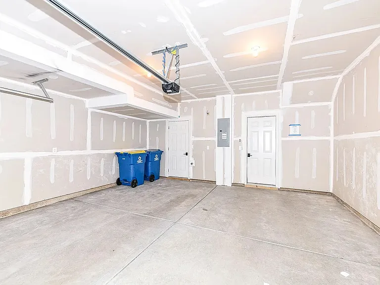 14567 Brecon Ln — Photo 30