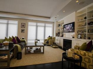 439 Keoniana St APT 305, Honolulu, HI 96815