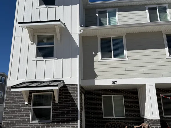 217 N Loring Ave #217, Santaquin, UT 84655