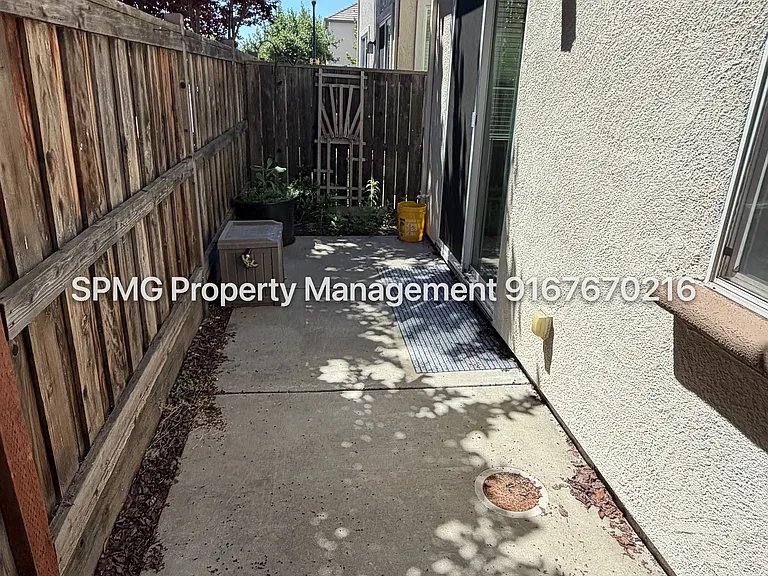 1456 Impressionist Loop — Photo 41