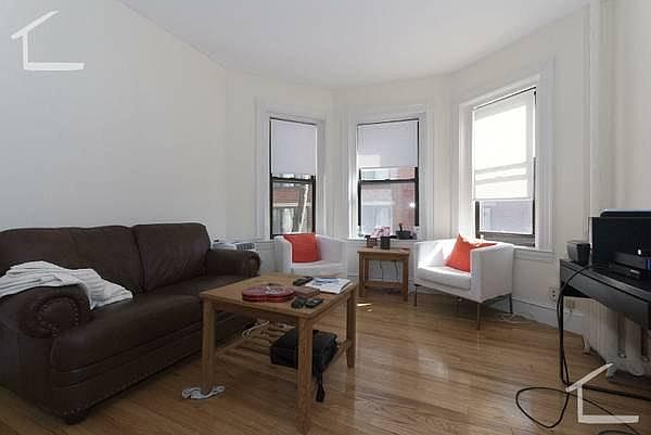 2nd image of 1340 Commonwealth Ave APT 011