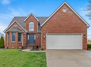210 Doncaster Rd, Versailles, KY 40383
