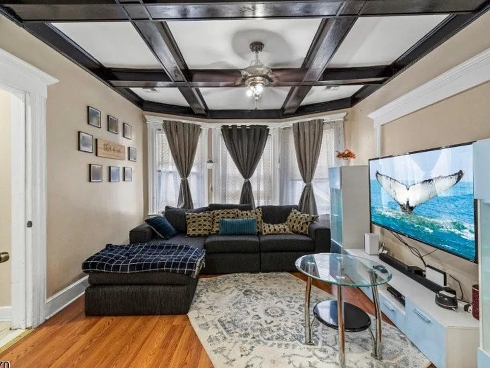 93 Weequahic Ave #2