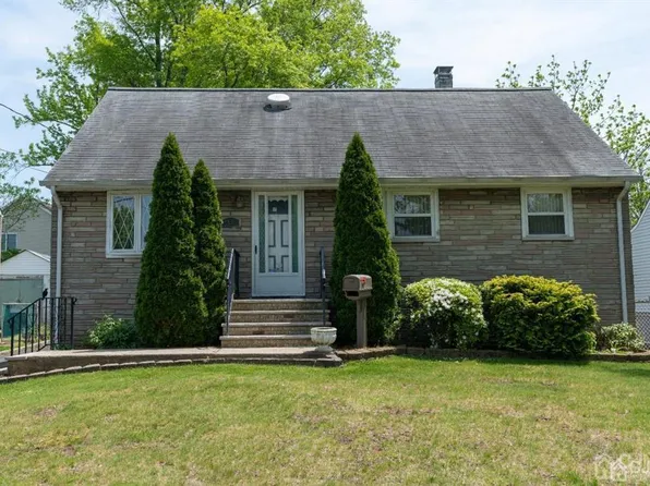 10 Universal Ave, Iselin, NJ 08830