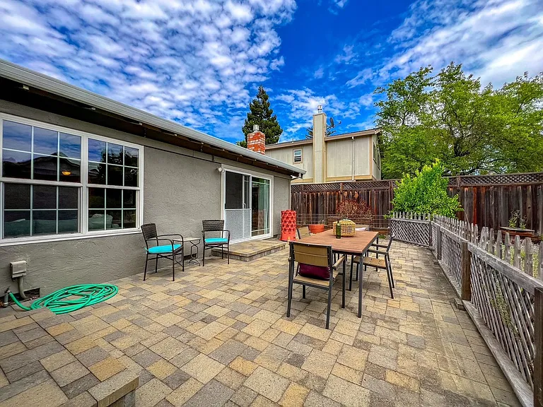 3321 Anita Ct — Photo 38