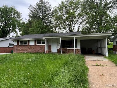 9915 Castle Dr, Saint Louis, MO, 63136