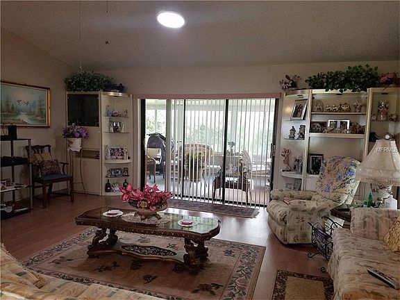 2nd image of 9106 Regents Park Dr