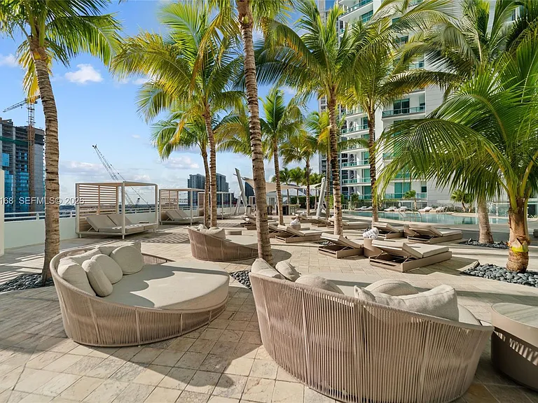 900 Biscayne Blvd #27F — Photo 21
