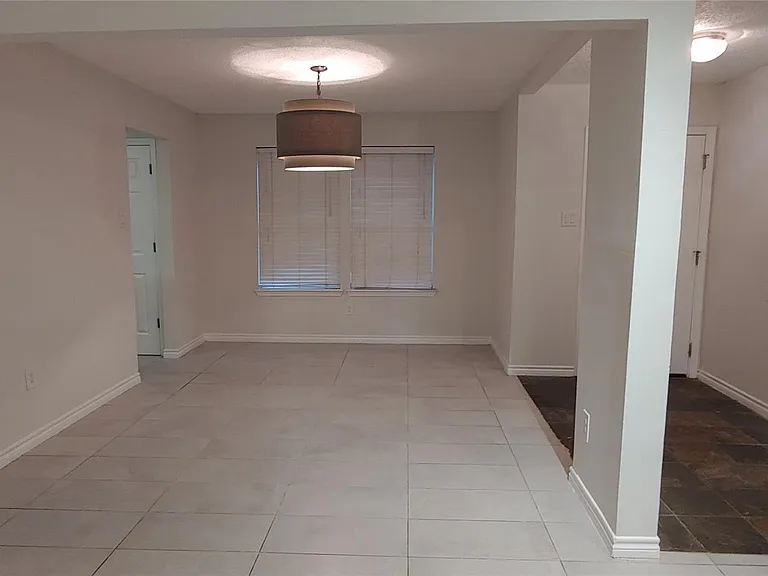 1930 Pepperwood Ln — Photo 5