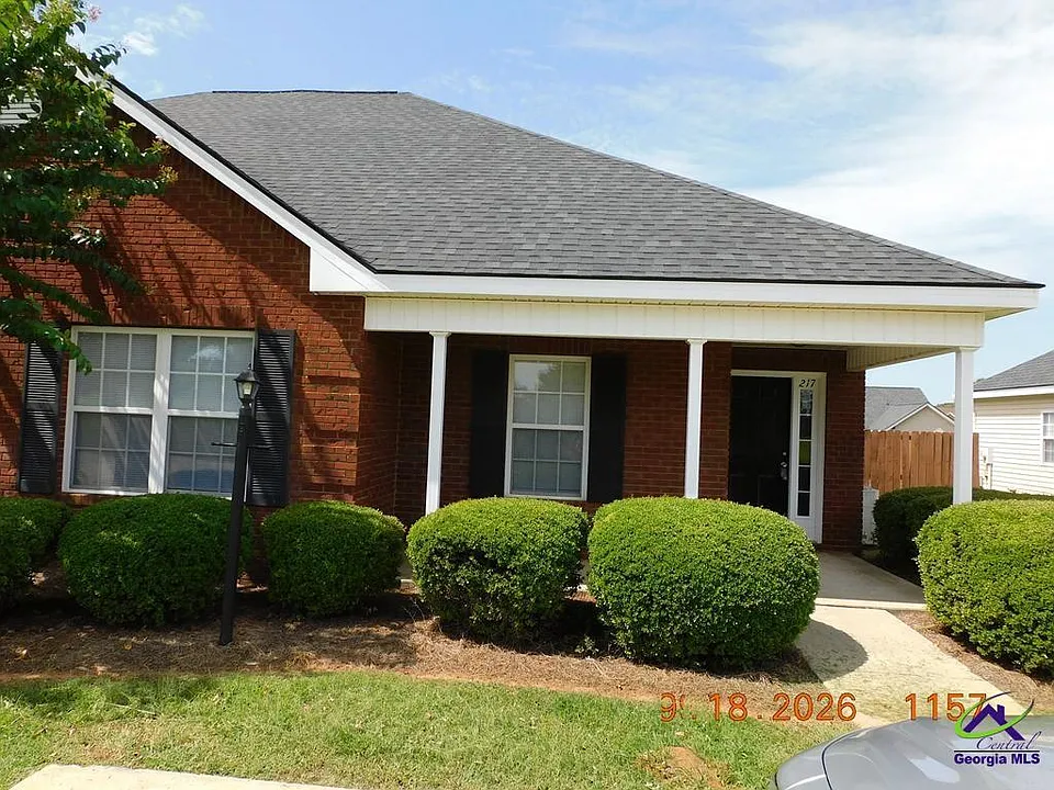 217 W Wrasling Way