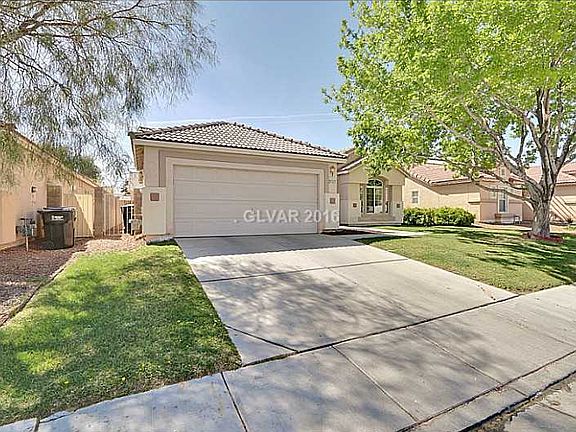 3rd image of 2517 Old Town Dr