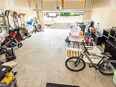 Oversized 2 Car Garage