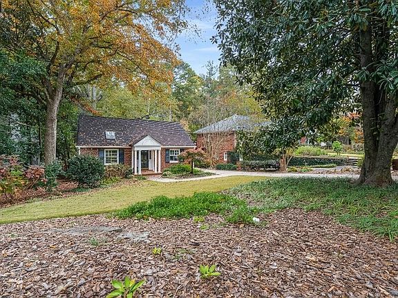 3rd image of 650 Pinetree Dr